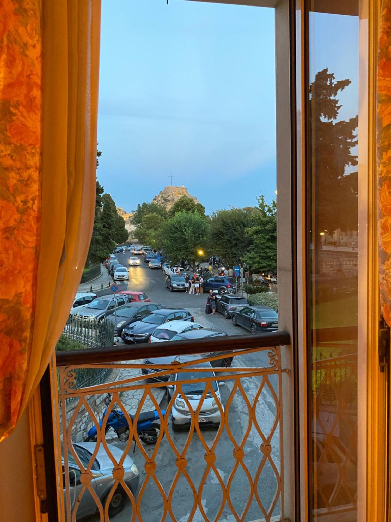 Palazzo Luxury Suite - View To Liston Square & Old Fortress Of Corfu Old Town المظهر الخارجي الصورة